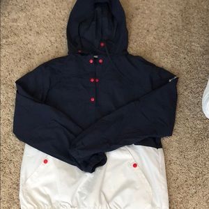 Columbia windbreaker